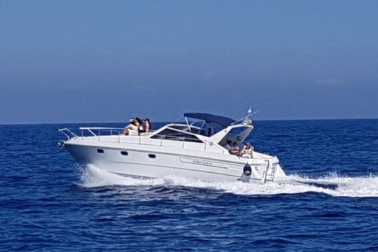 Capri private boat, departure from Sorrento - Tabou