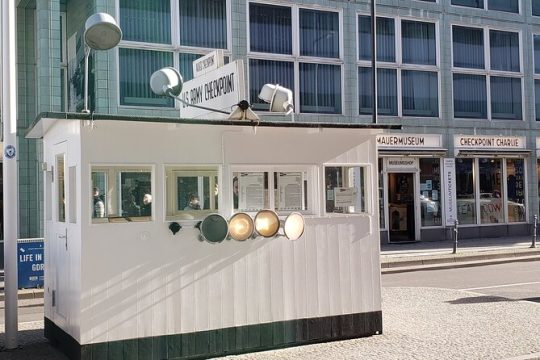 Private Half-Day Berlin Sightseeing Tour with a Minivan Including Short City Walks
