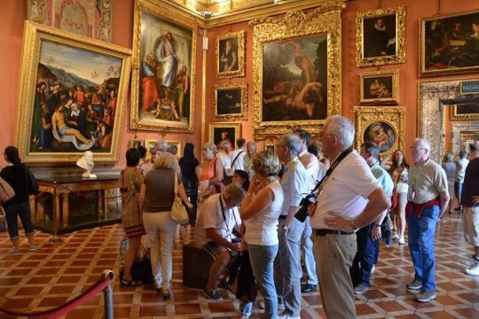Palatina Gallery and Pitti Tour in Florence