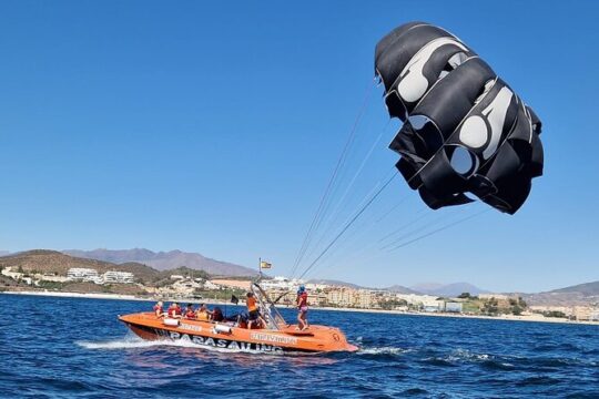 Parasailing in Fuengirola - The Highest Flights on the Costa