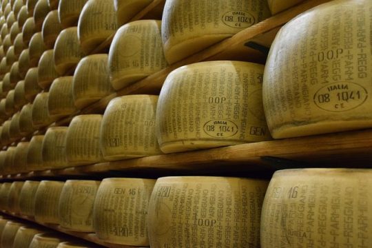Taste of Emilia-Romagna: Parmigiano, Prosciutto and Balsamic Vinegar of Modena