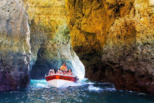 Tour to go inside the Ponta da Piedade Caves/Grottos and see the beaches - Lagos