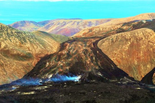 Volcano Hike & Blue Lagoon Ticket Tour from Reykjavík