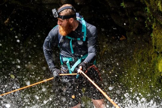 Chasing Waterfalls:Wild Hawaii Rappelling