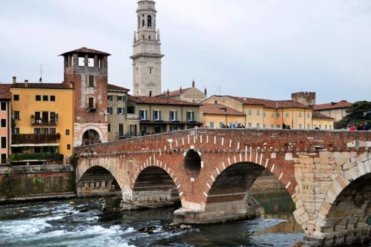 Verona Private Walking Tour With Tickets Included