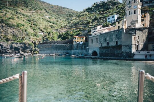Full Day Pisa and Jewel of the Cinque Terre Tour From Livorno