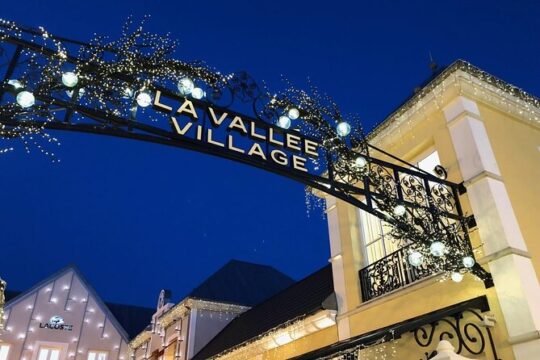 5-Hour Seine Cruise with Shopping at la Vallee Village with Pick up