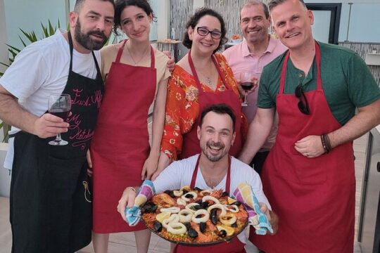 3 hours Paella Private Masterclass in Sitges