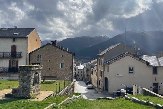 Andorra, France & Spain: 3 Countries in One Day from Barcelona