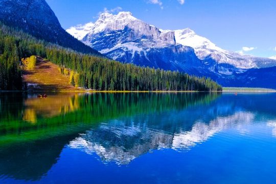 Lake View Full Day Tour 2-Moraine Lake, Lake Louise and Emerald