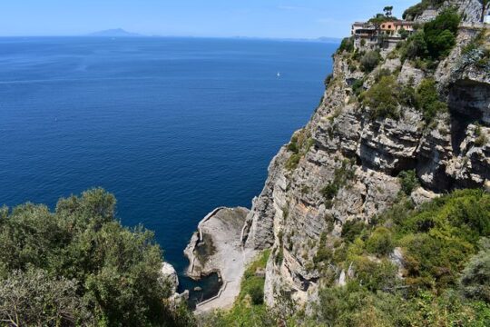 The Best of Campania in 1 day: Pompeii, Vesuvius & Sorrento Private Tour