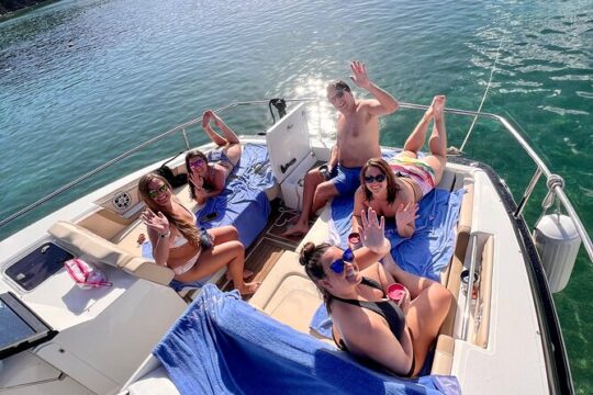 Luxury Catamaran Turtle Snorkel And Brunch