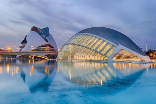Valencia: Private Tour with a Local