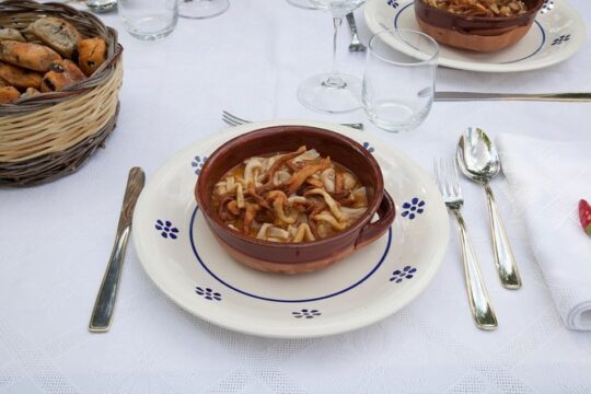 Dining experience at a local's home in Brindisi with show cooking