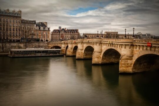 Private City Tour of Paris & River Cruise with Hotel Pick-Up