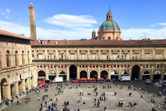 Modena Day Trip from Bologna with a Local: Private & Personalized