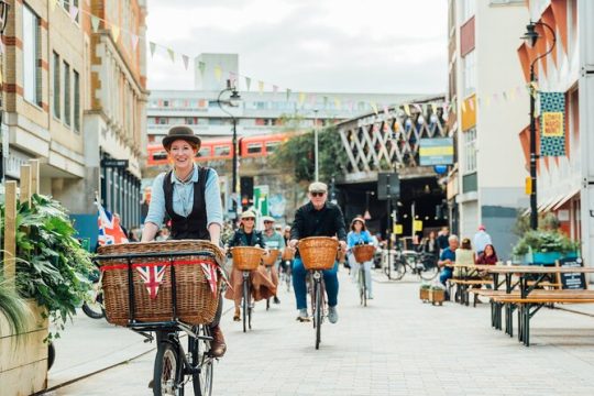 Sin & Salvation: River Thames Bike Tour