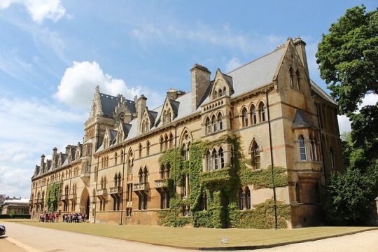 Private Tour to Stonehenge & Oxford from London