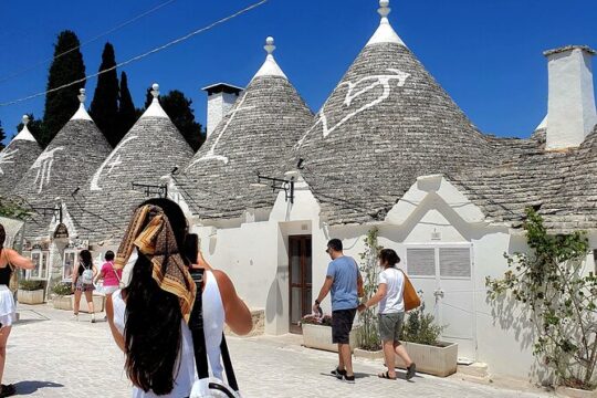 From Lecce: Alberobello, Locorotondo, Ostuni & Apulian brunch
