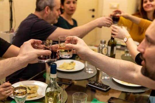 Dining experience at a local's home in Siracusa with show cooking
