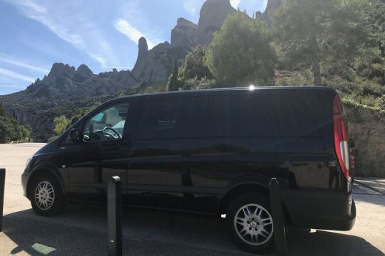 Visit Montserrat and Cavas or Sitges, 8 hours (From 1 to 7 passengers)