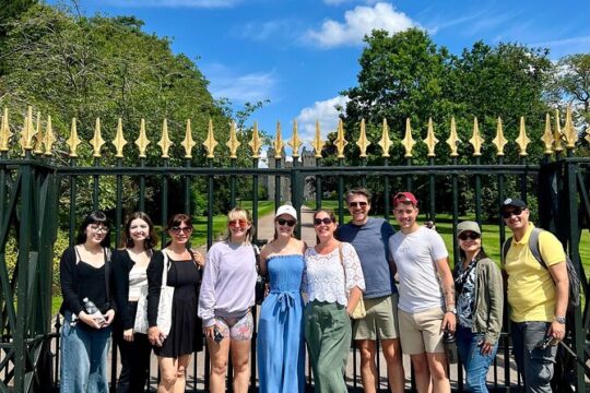 Windsor Daily Town Walking Tour: 11am & 2pm