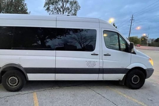 Private Tour or Private Transportation From Toronto Anywhere