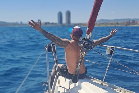 Sailing Experience in Barcelona with snacks and drinks