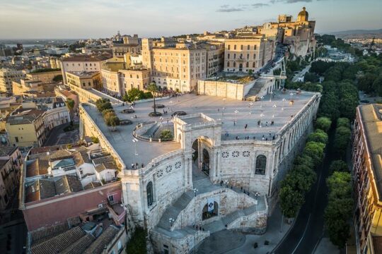 3 Hours Guided Tour of the Historic Districts of Cagliari