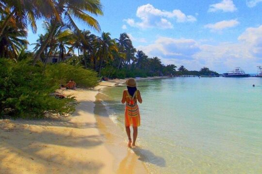 Sailing at Isla Contoy & Isla Mujeres! Snorkel at Ixlache Reef