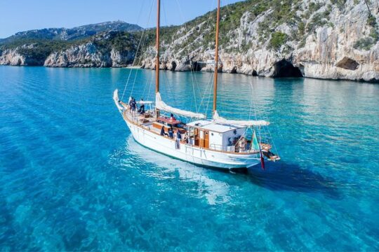 Gulf of Orosei by vintage sailing ship from Cala Gonone