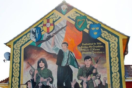 Belfast cab /taxi private 90 mins Terror and conflict- peace tour