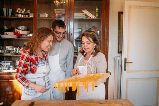 Pasta-making class at a Cesarina's home with tasting in Perugia
