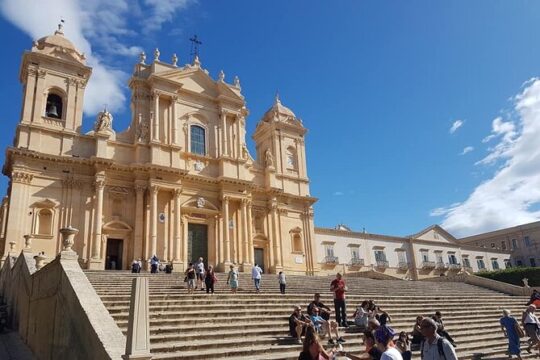 Noto , Marzamemi e Modica (baroque tour private and luxury)