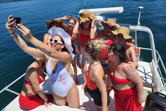 4 Hours Private Yacht Tour in the Borromean Islands