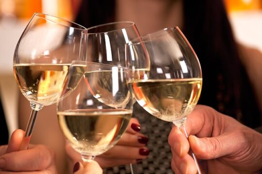 Mornington Peninsula Private Car Winery Tour.1-7 People One Car Price.
