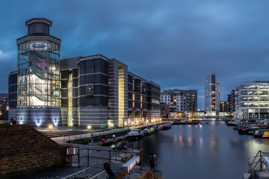 2 Hour Leeds Highlights Walking Tour