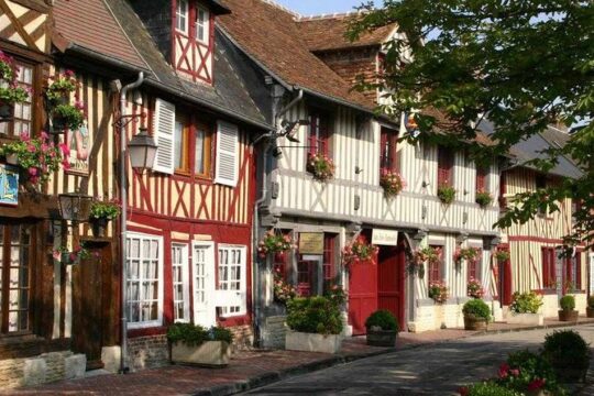 Normandy gastronomic tour from Paris : cidery, dairy, and typical villages !