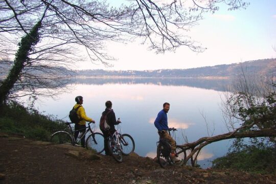 PRIVATE Appian Way and Lake Albano Ebike Tour with Italian Lunch