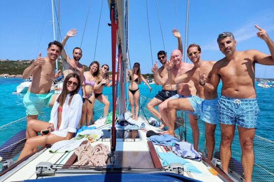 Tour to the islands of the La Maddalena Archipelago by sailing boat