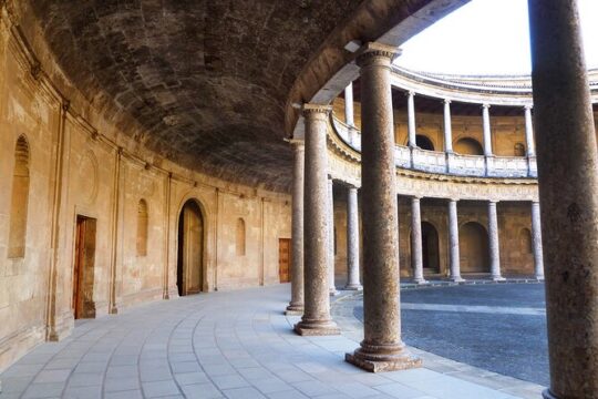 Alhambra Private Tour - Travel in time. NO TICKETS