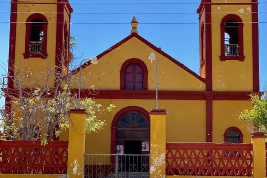 La Paz Tour, Historical City, Beach, Colonial and Beautiful scenery on the way!