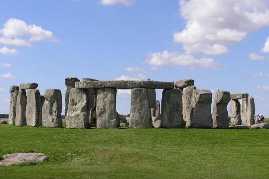 Stonehenge, Windsor Castle From London Day Trip in a Private Vehicle