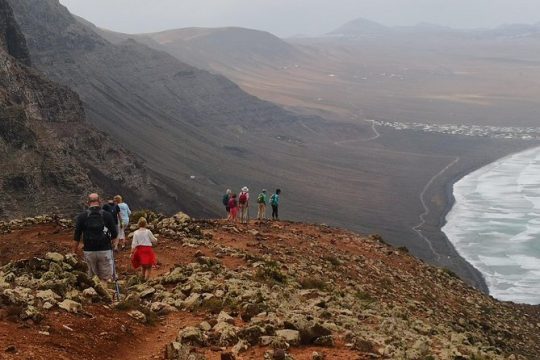 The Northern Cliffs & Valleys hiking tour