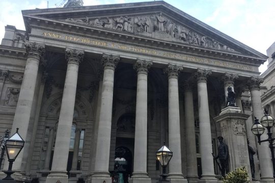 Explore Ancient Alleyways in the Footsteps of Dickens: A Self-Guided Audio Tour