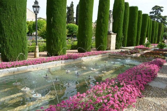Cordoba Tour with Alcazar, Synagoge & Mosque Skip the Line