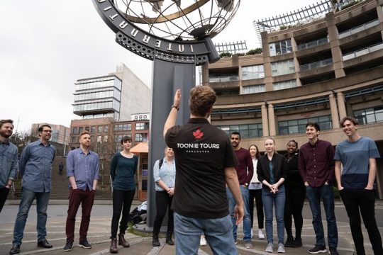 2-Hour Private Walking Tour - Vancouver's Highlights