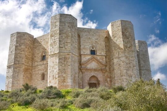 The Charm and Mystery of Castel del Monte 2-Hour Guided Tour