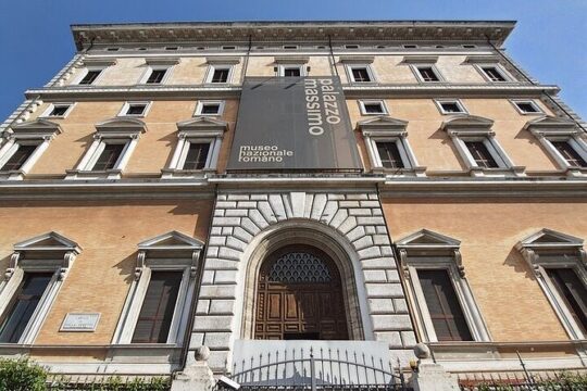 Colosseum, Roman Forum & Ancient Rome Skip the Line Access with a Local Guide