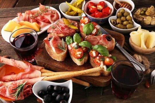 Food Tasty Walking Tour in Civitavecchia